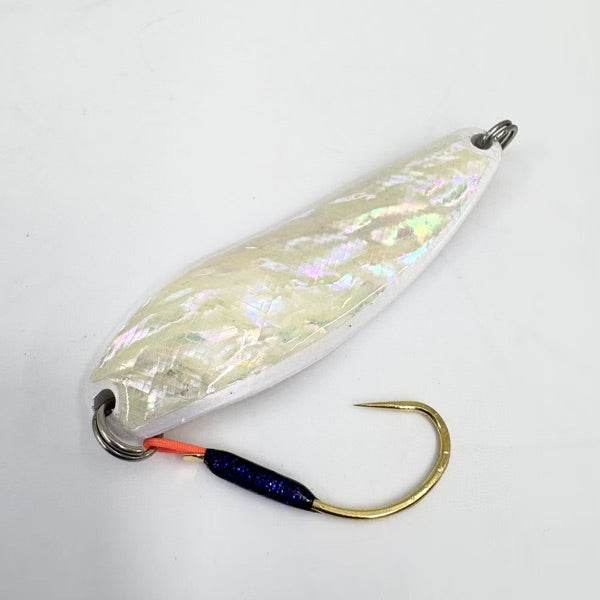 Art Fishing Shell River Dolphin 8.8g White Shell - Britannic Trade