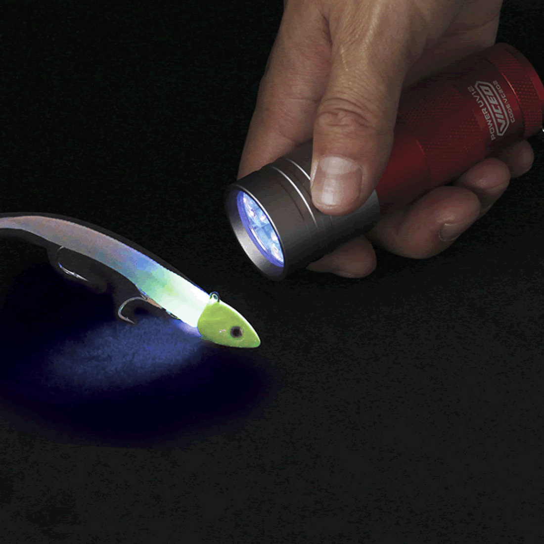 PROX KYOU KYORYOKU V HANDY LIGHT 12LED VC202KW BLACK / WHITE fishing accessory — photo 2
