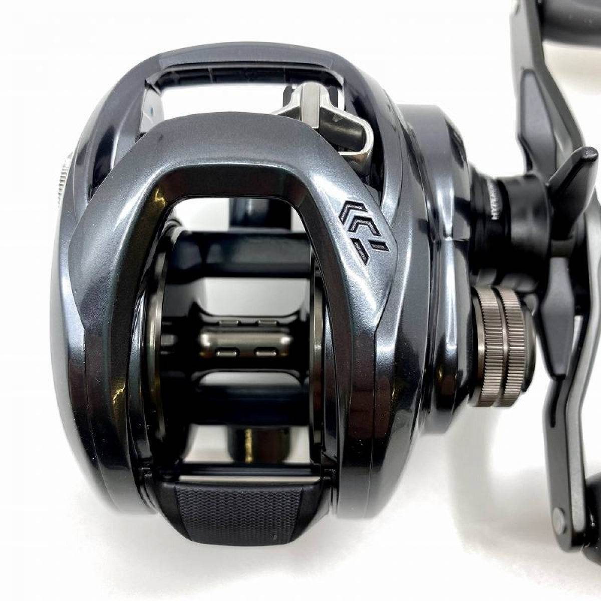 DAIWA 20 TATULA TW 300XH - Britannic Trade