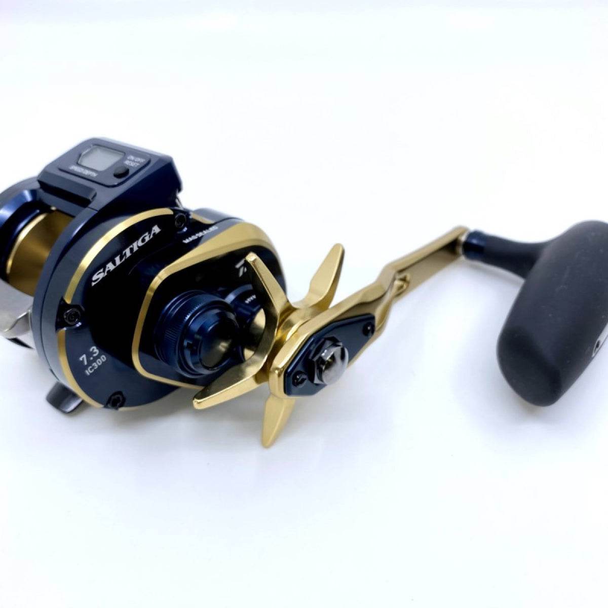 DAIWA 21 SALTIGA IC 300H-SJ - Britannic Trade