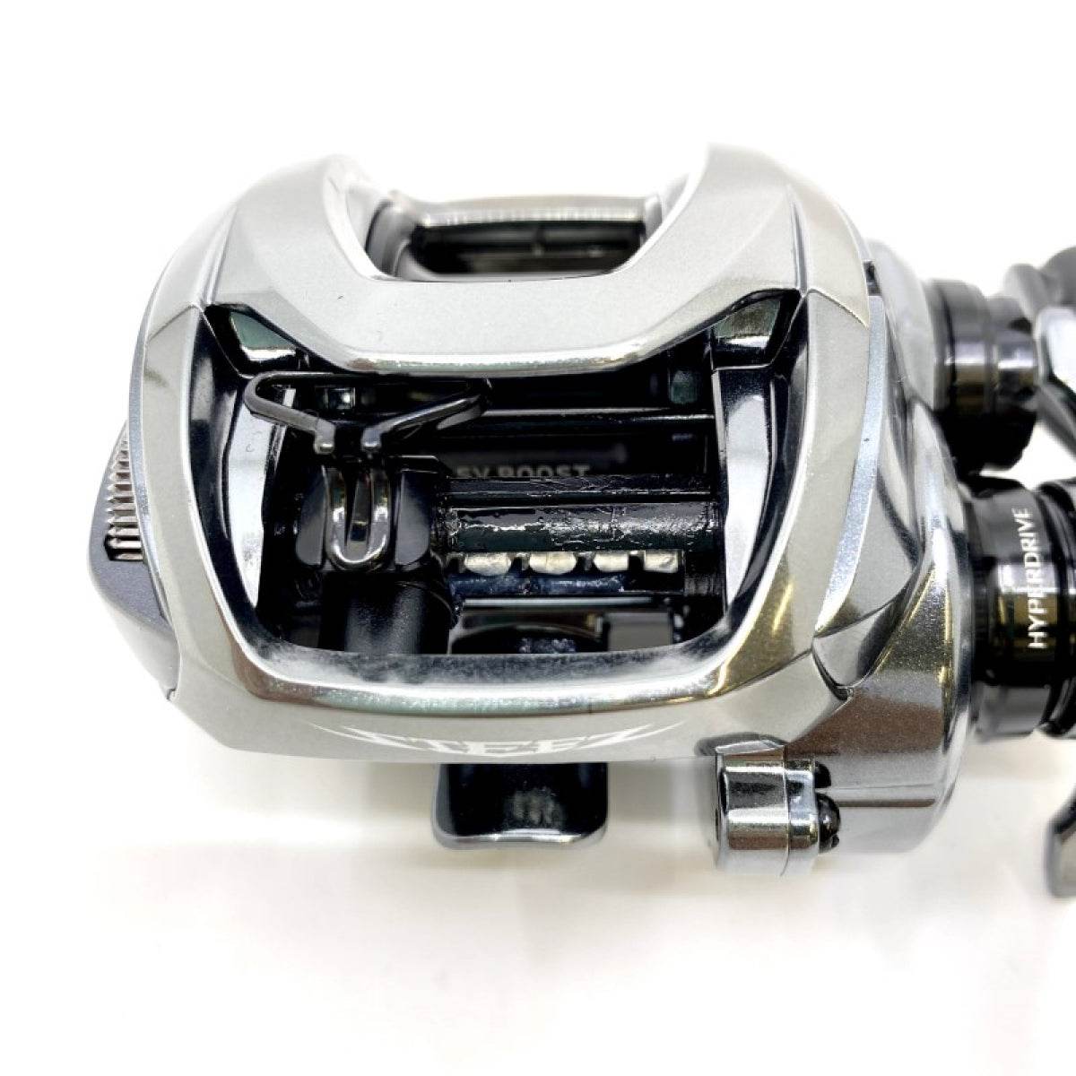 DAIWA 20 STEEZ LTD SV TW 1000HL - Britannic Trade