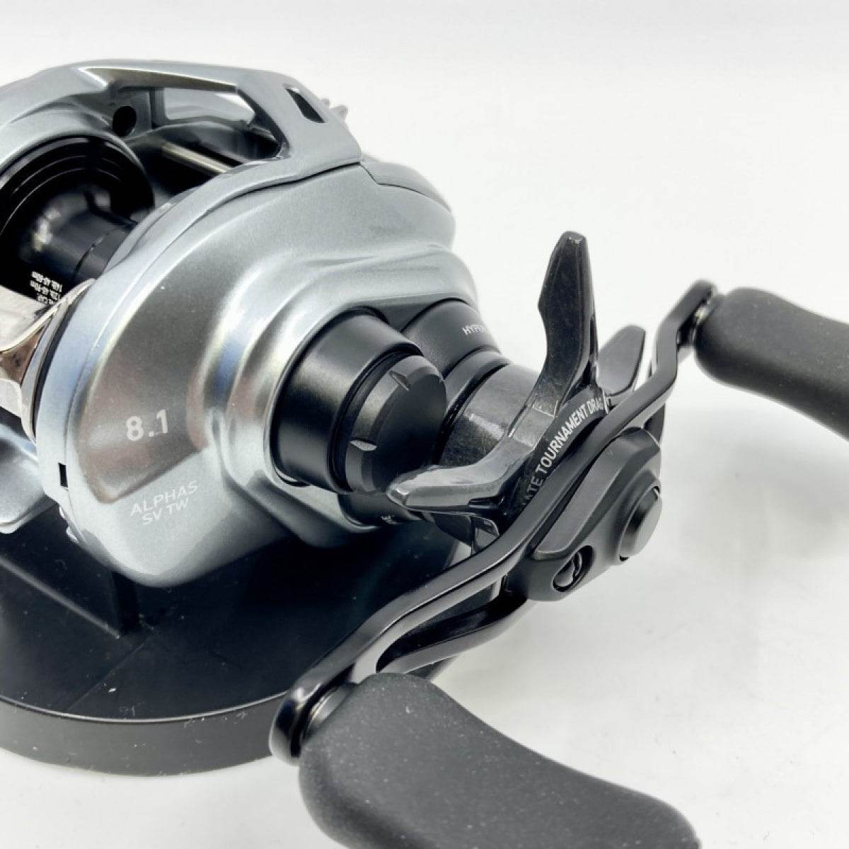 DAIWA 20 ALPHAS SV TW 800XH - Britannic Trade