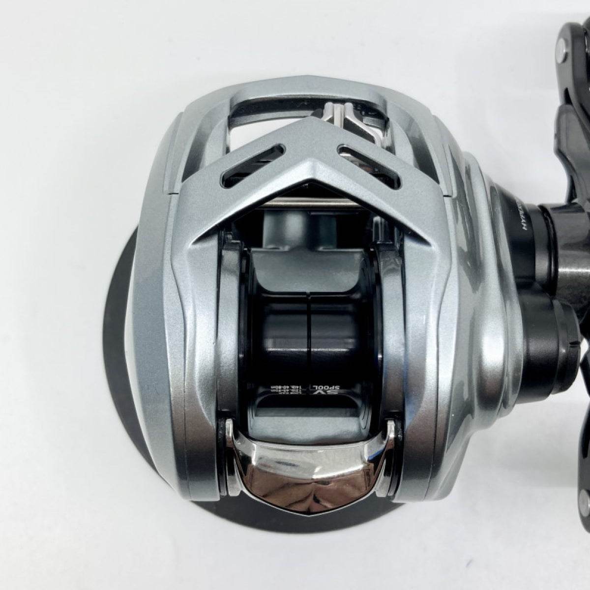 DAIWA 20 ALPHAS SV TW 800XH - Britannic Trade