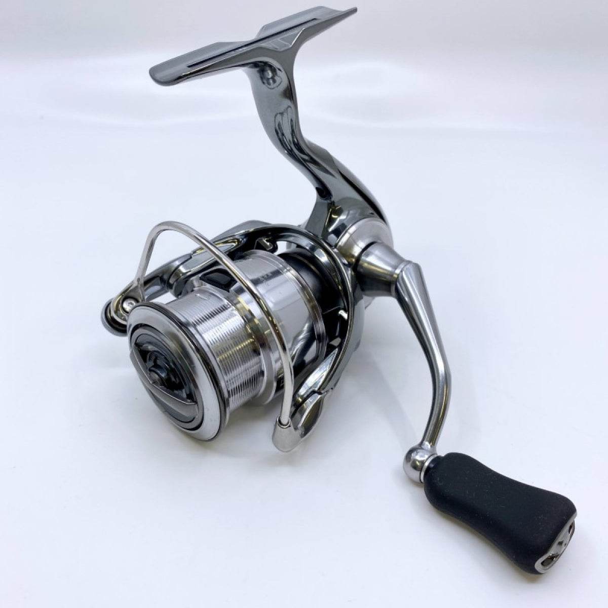 DAIWA 22 EXIST LT 2000S-H - Britannic Trade