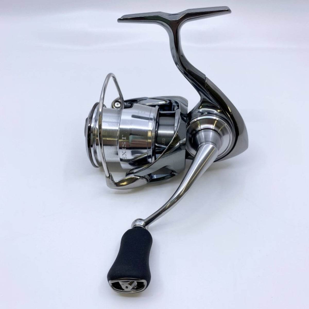 DAIWA 22 EXIST LT 2500S-H - Britannic Trade