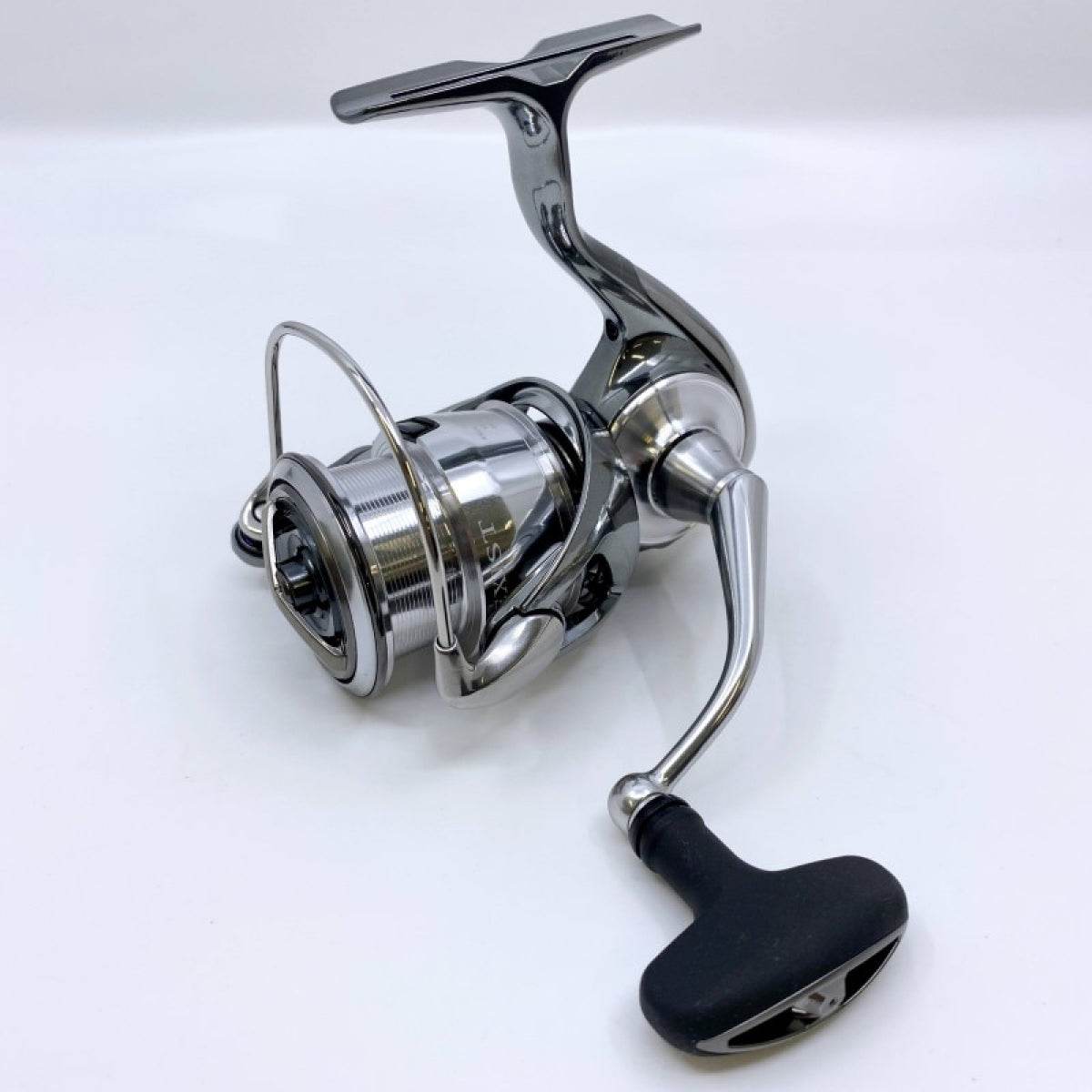 DAIWA 22 EXIST PC LT 2500 - Britannic Trade