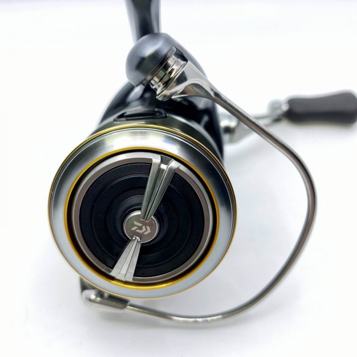 DAIWA 23 AIRITY LT2000S-H - Britannic Trade