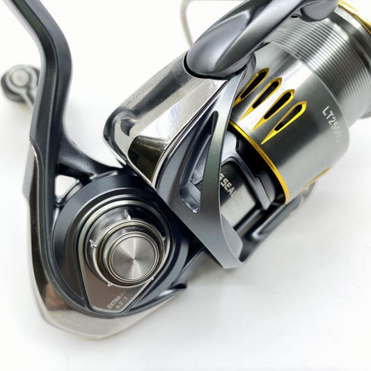 DAIWA 23 AIRITY LT2500S-XH fishing reel — photo 2