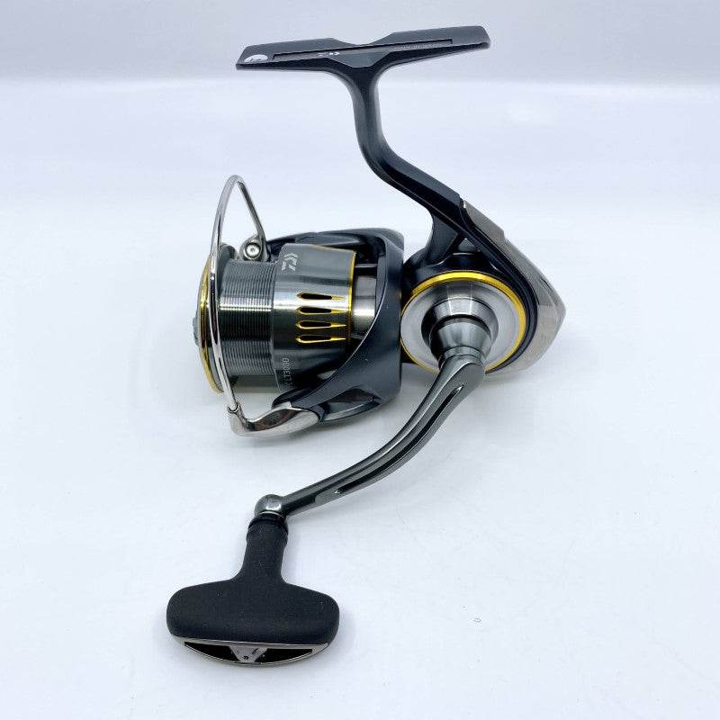 DAIWA 23 AIRITY PC LT3000 - Britannic Trade