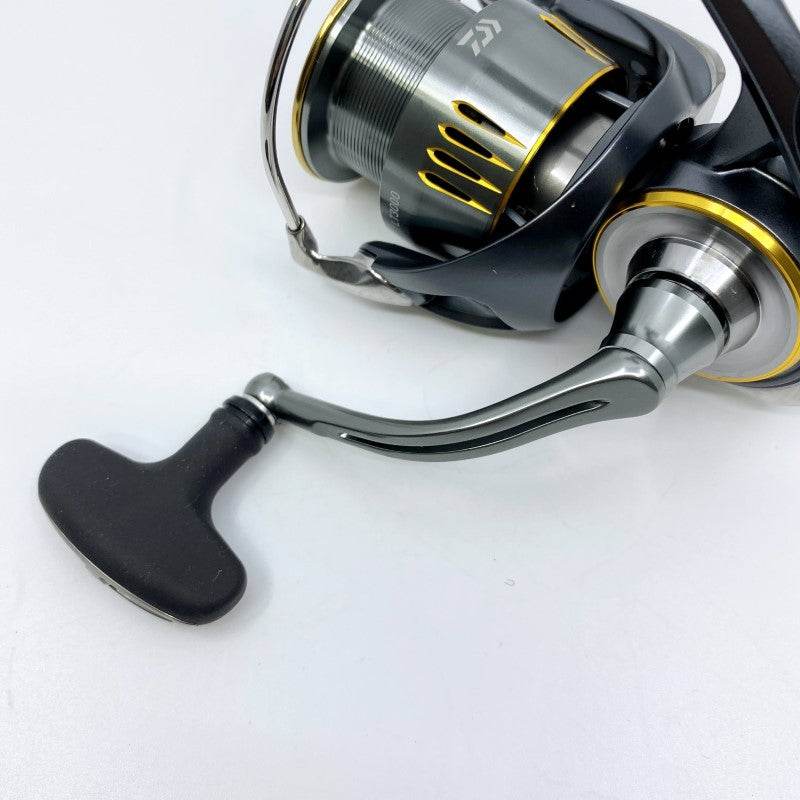 DAIWA 23 AIRITY PC LT3000 - Britannic Trade