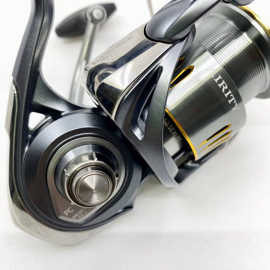 DAIWA 23 AIRITY PC LT3000 fishing reel — photo 2