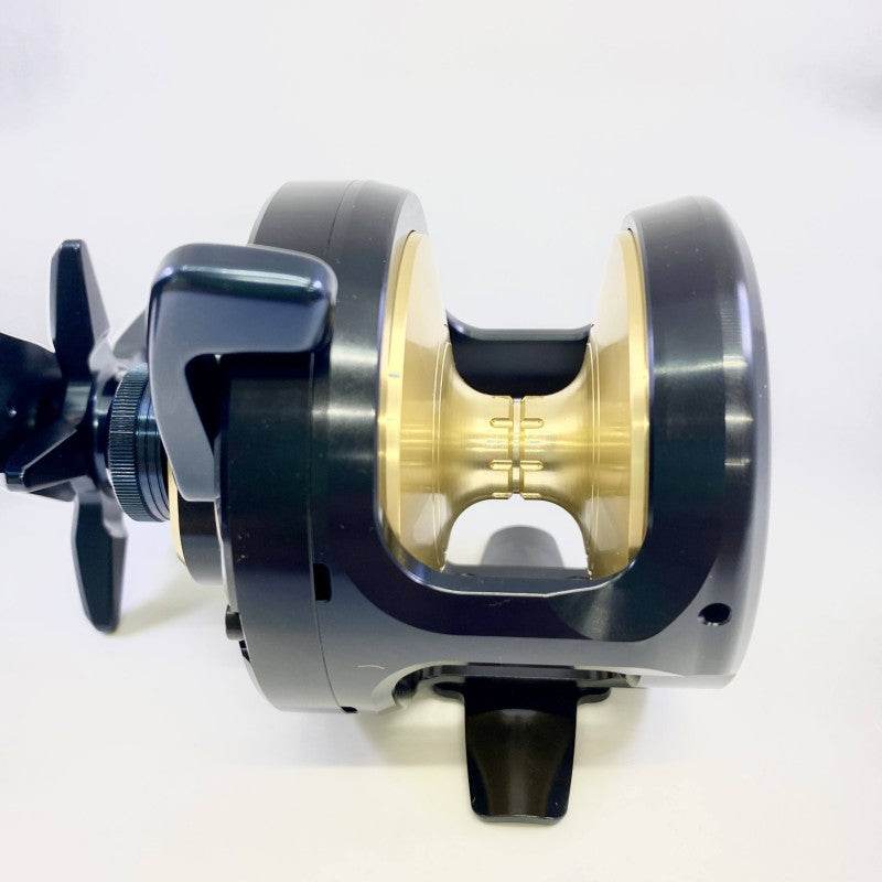 DAIWA 25 SALTIGA 35L - Britannic Trade