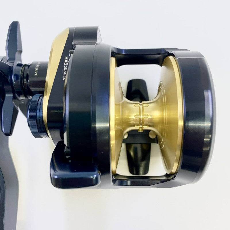 DAIWA 25 SALTIGA 35L - Britannic Trade
