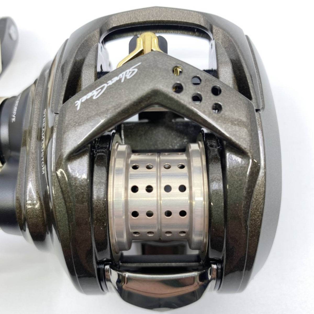 DAIWA 22 SILVER CREEK AIR TW STREAM CUSTOM 8.5L - Britannic Trade