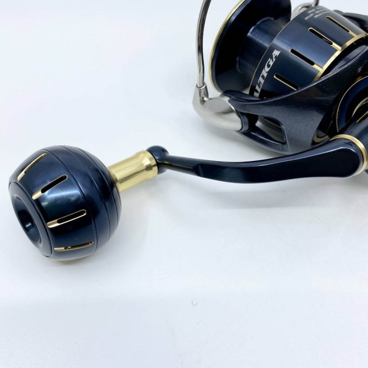 DAIWA 23 SALTIGA 6000-H - Britannic Trade