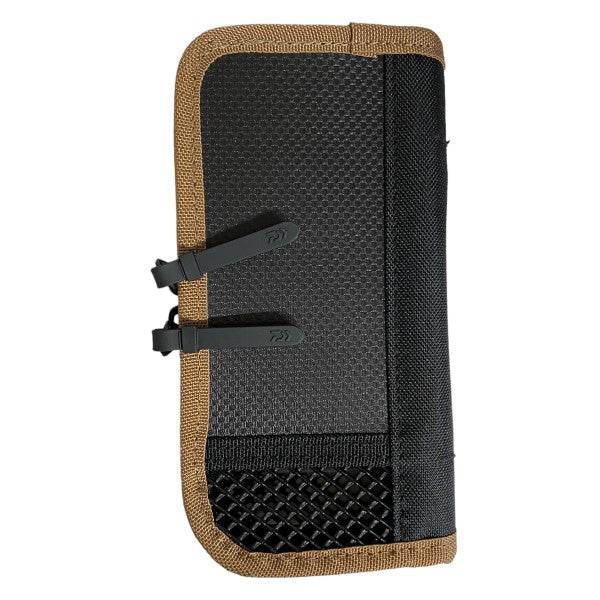 DAIWA MESH WALLET (A) M : 4×9×18cm COYOTE - Britannic Trade