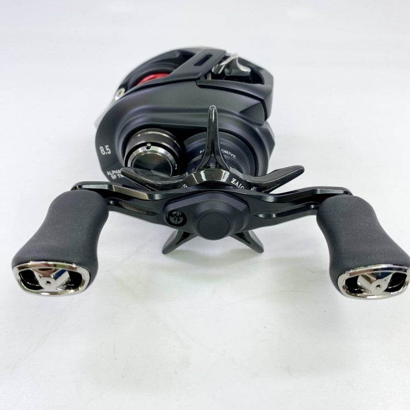 DAIWA 25 ALPHAS BF TW 8.5R - Britannic Trade