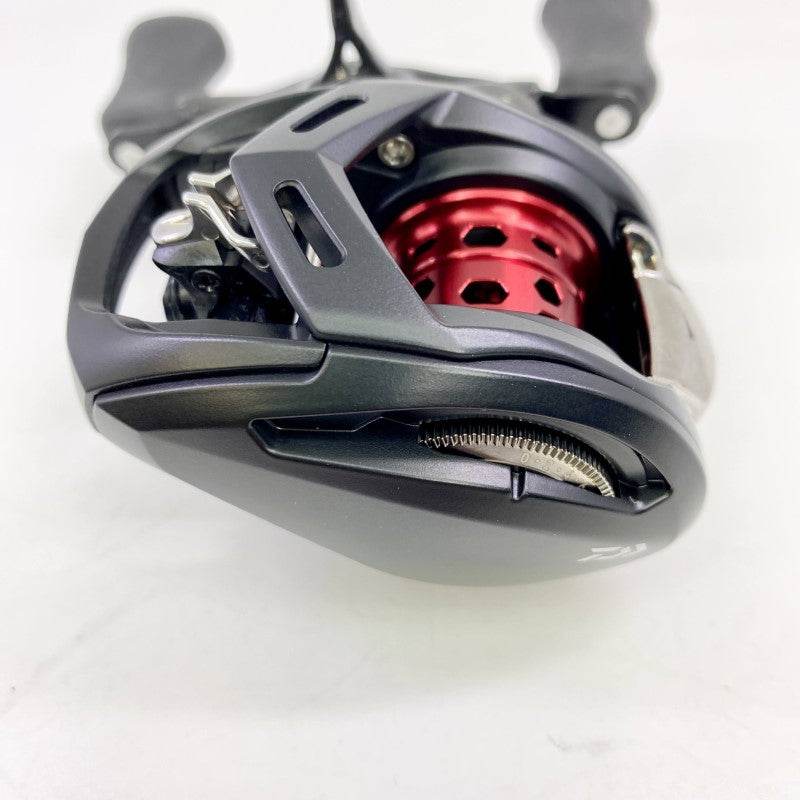 DAIWA 25 ALPHAS BF TW 8.5R - Britannic Trade