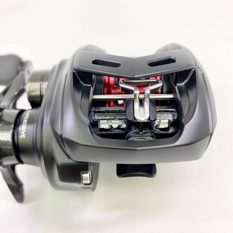 DAIWA 25 ALPHAS BF TW 8.5R - Britannic Trade