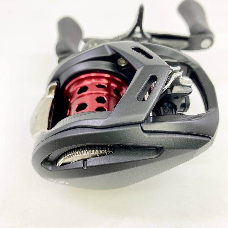 DAIWA 25 ALPHAS BF TW 8.5L - Britannic Trade