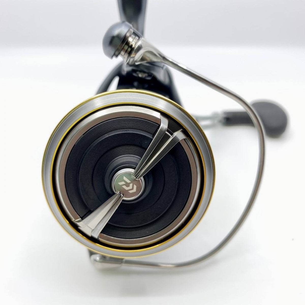 DAIWA 23 AIRITY LT4000-XH - Britannic Trade