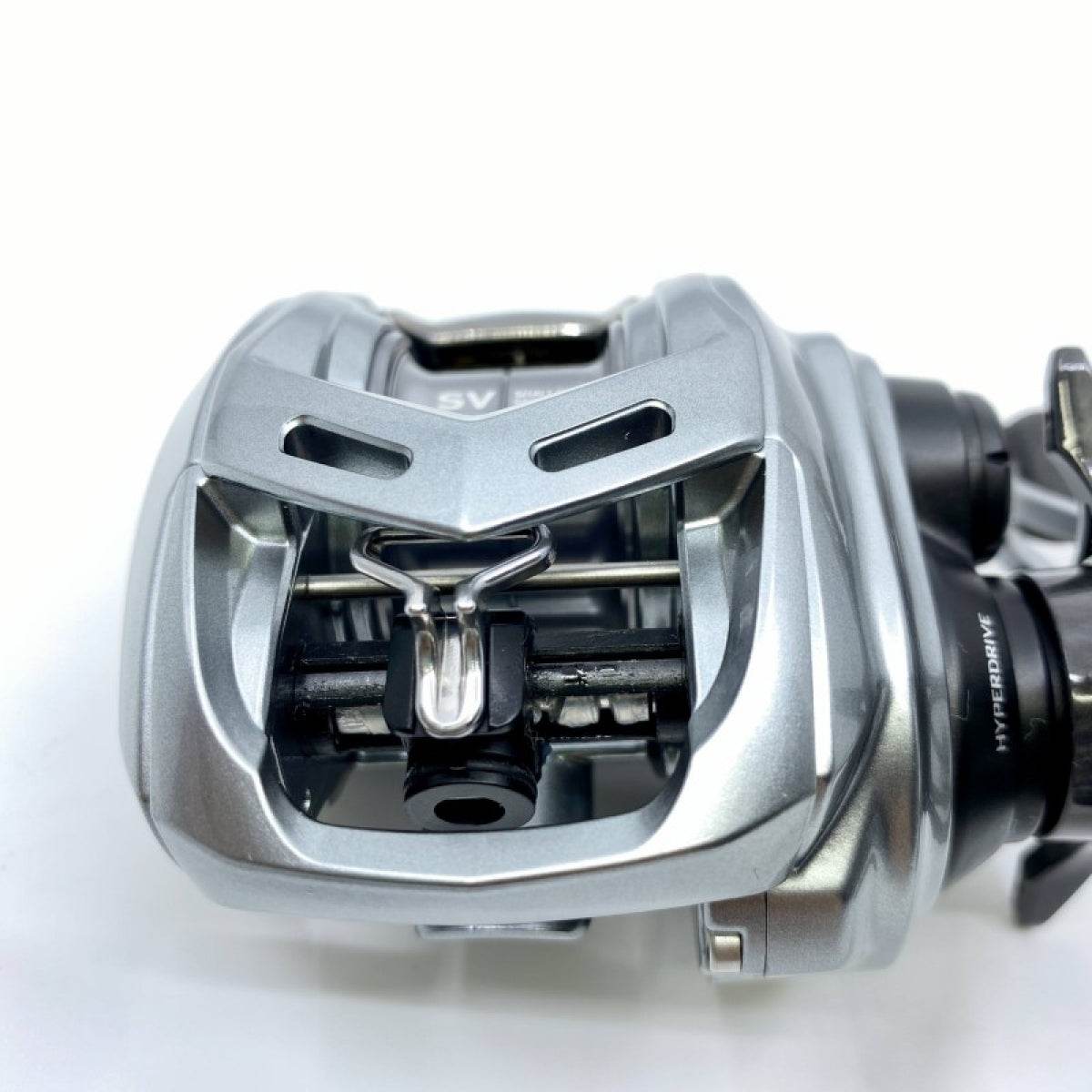 DAIWA 22 ALPHAS SV TW 800S-XHL - Britannic Trade