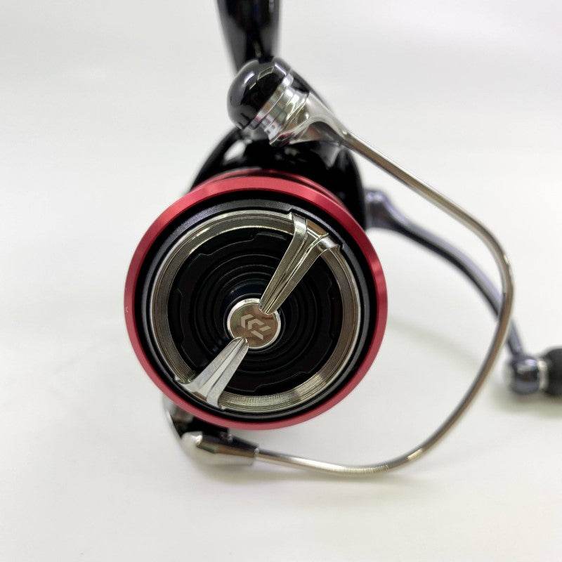 DAIWA 23 Gekka Bijin LT 2000S-H - Britannic Trade