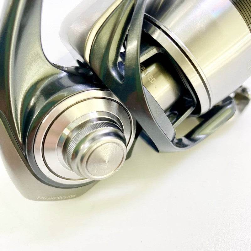 DAIWA 24 CERTATE FC LT 2500S-DH - Britannic Trade