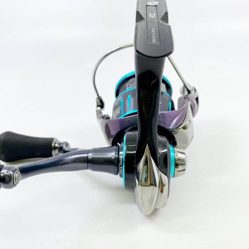 DAIWA 23 EMERALDAS RX FC LT 2500S-H-DH - Britannic Trade