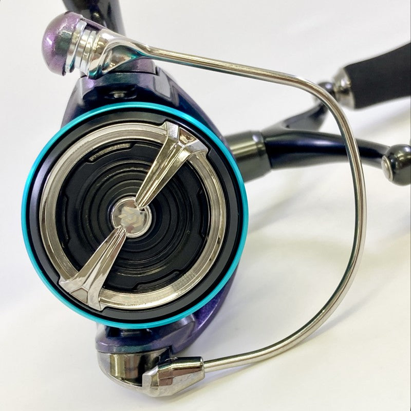 DAIWA 23 EMERALDAS RX LT 2500-XH-DH