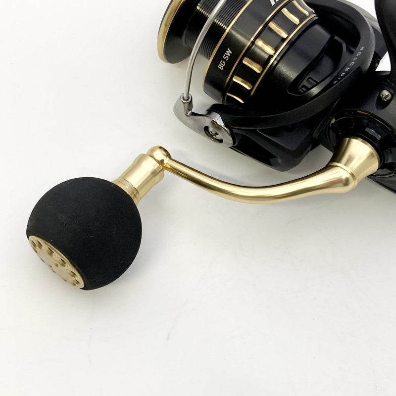DAIWA 23 BG SW 4000D-CXH - Britannic Trade