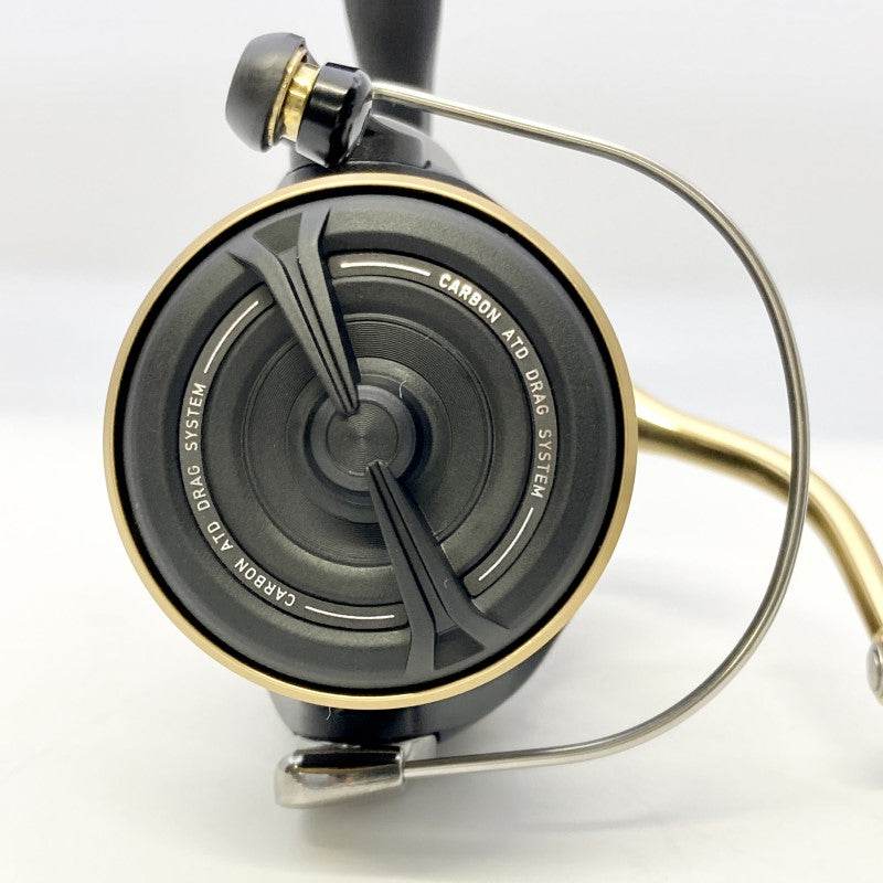 DAIWA 23 BG SW 4000D-CXH - Britannic Trade