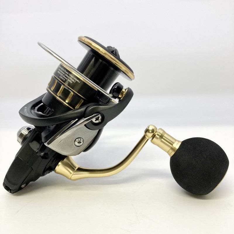 DAIWA 23 BG SW 4000D-CXH - Britannic Trade