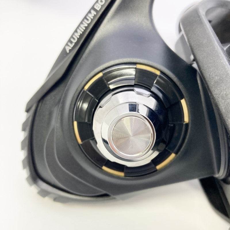 DAIWA 23 BG SW 18000 - Britannic Trade