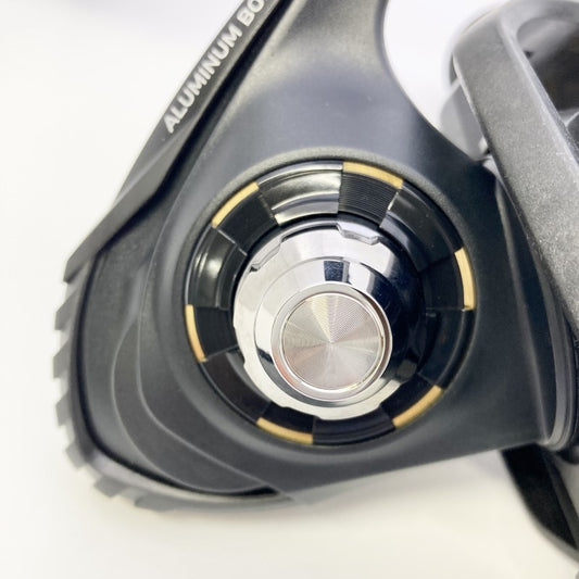 DAIWA BG SW 23 BG SW 18000 fishing reel — photo 2