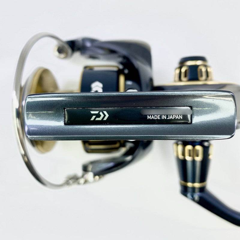 DAIWA 25 SALTIGA 8000-P - Britannic Trade