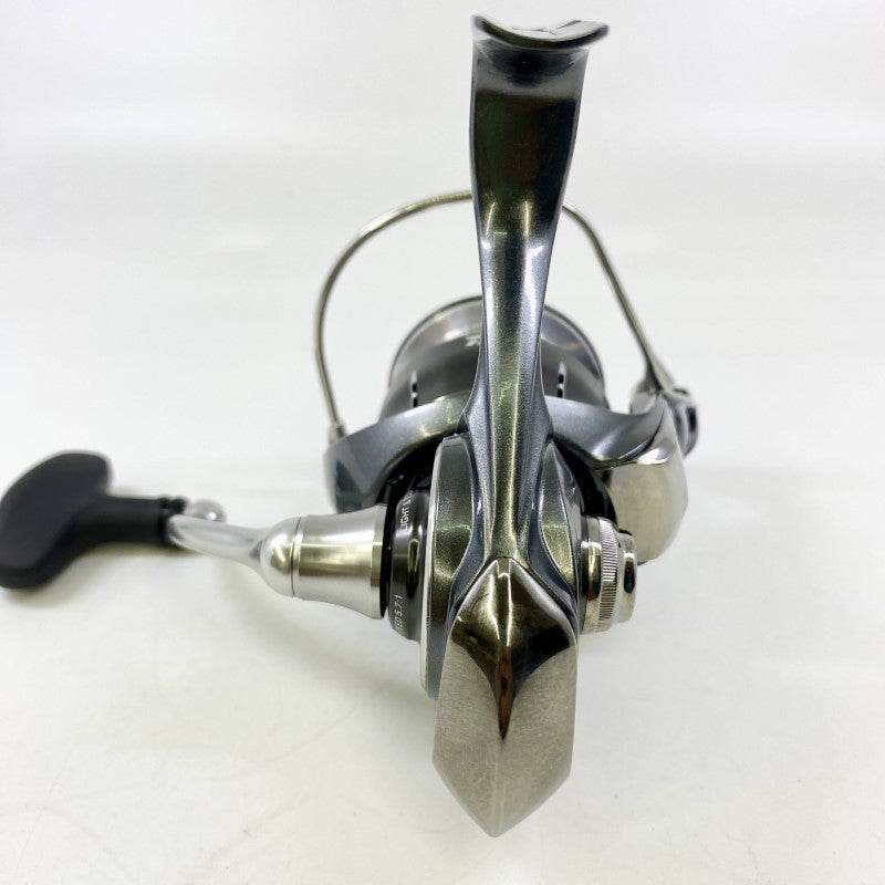 DAIWA 24 LUVIAS LT3000-H - Britannic Trade
