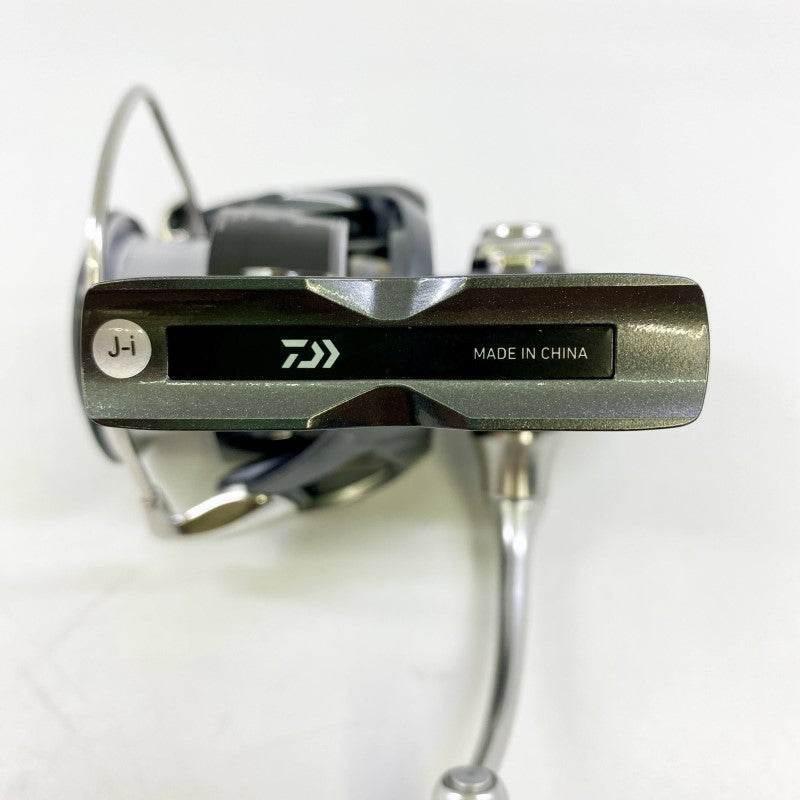 DAIWA 24 LUVIAS LT3000-H - Britannic Trade