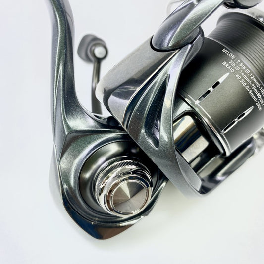 DAIWA 24 LUVIAS ST SF 1000S-P fishing reel — photo 2