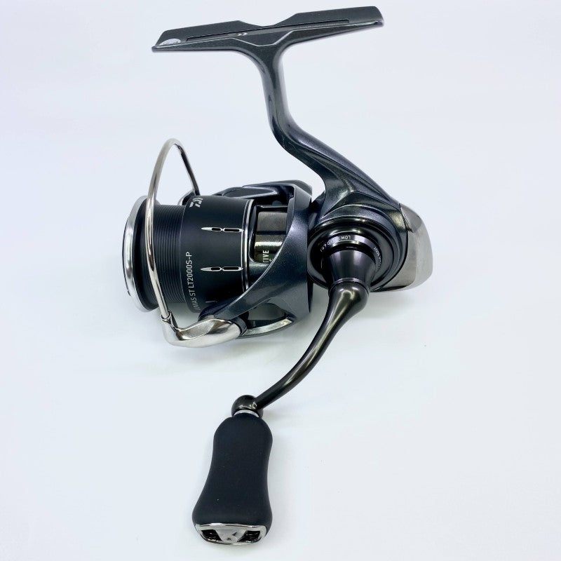 DAIWA LUVIAS ST SF 24 LUVIAS ST LT 2000S-P fishing reel