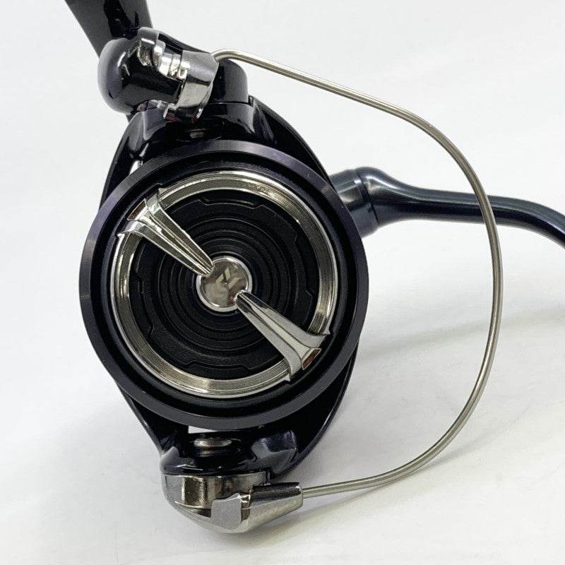 DAIWA 24 Gekka Bijin X LT 2000S - Britannic Trade