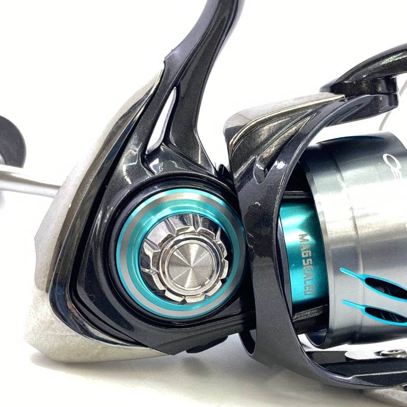 DAIWA 24 EMERALDAS X LT2500-XH-DH - Britannic Trade