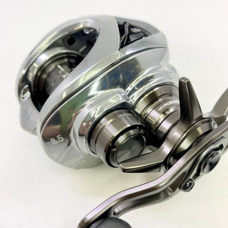 DAIWA 25 STEEZ LIMITED CT SV TW 70XH - Britannic Trade
