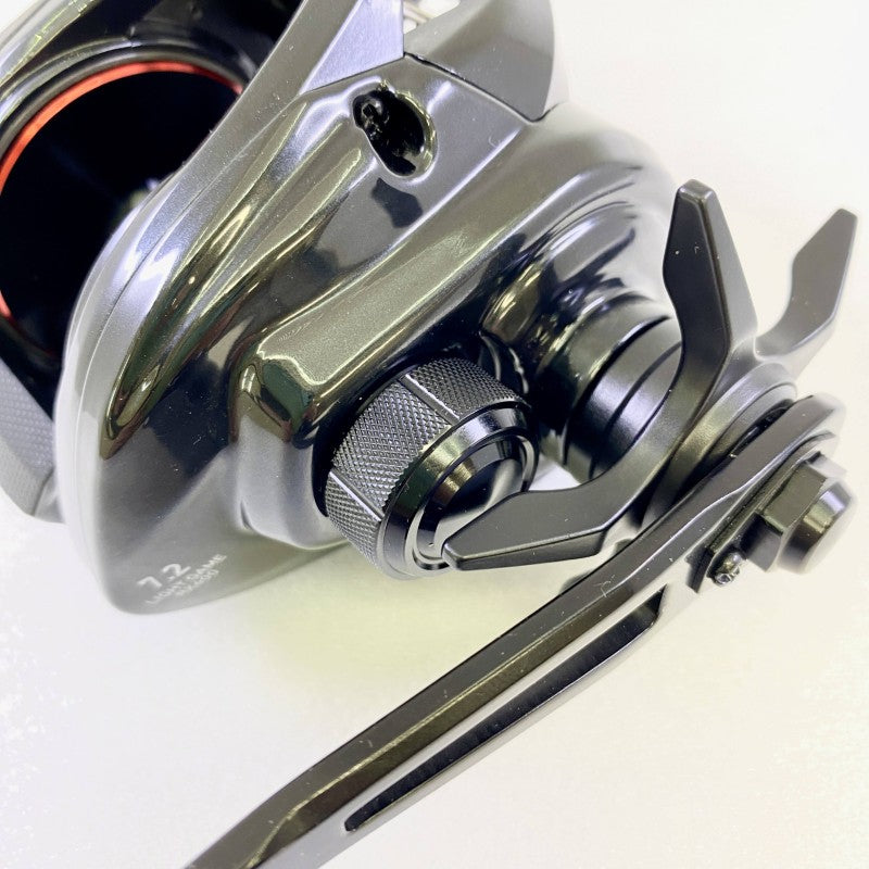 DAIWA 25 LIGHT GAME RX 400H RIGHT fishing reel — photo 3