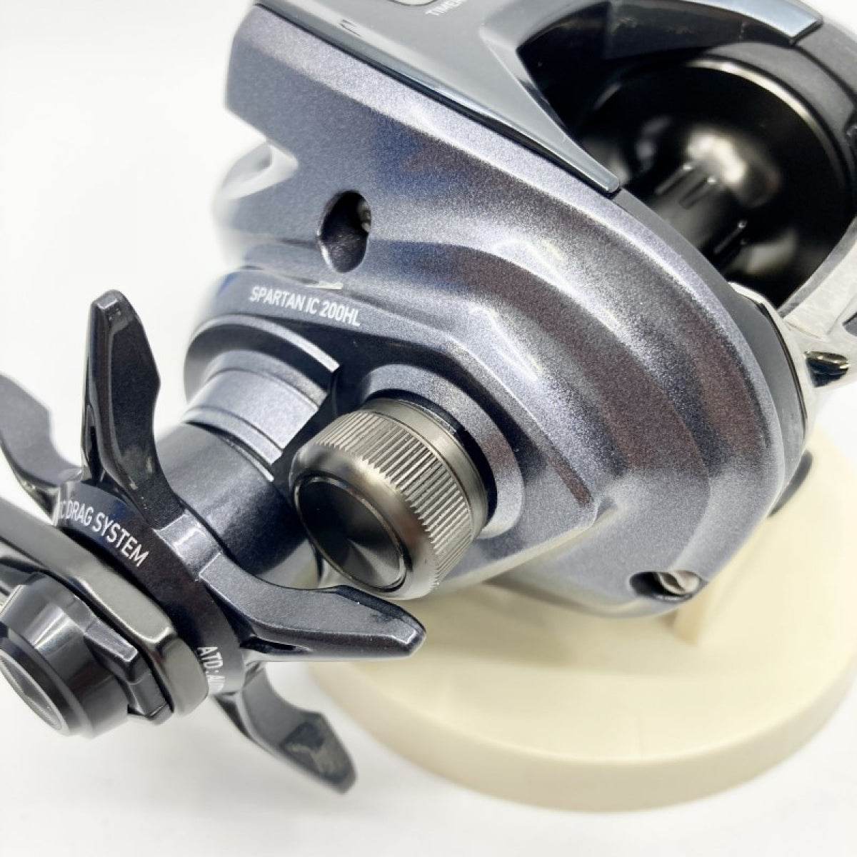 DAIWA 18 SPARTAN IC 200HL - Britannic Trade