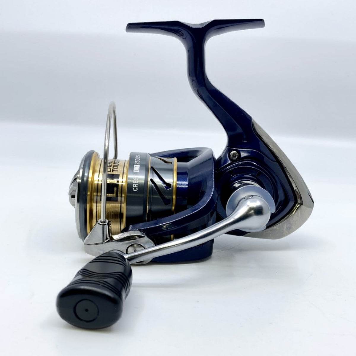 DAIWA 20 CREST LT 2500S - Britannic Trade