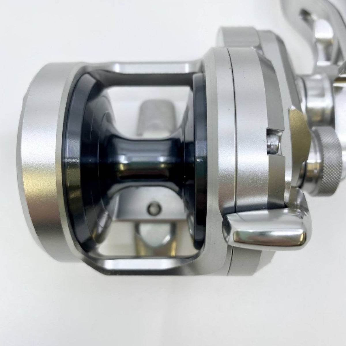 SHIMANO 17 OCEA JIGGER 1500HG - Britannic Trade