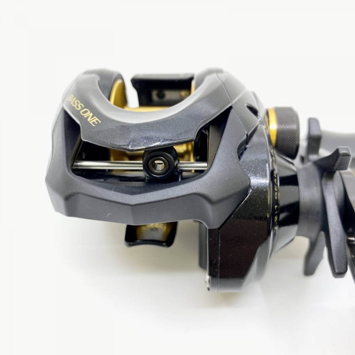 SHIMANO 17 BASS ONE XT - Britannic Trade