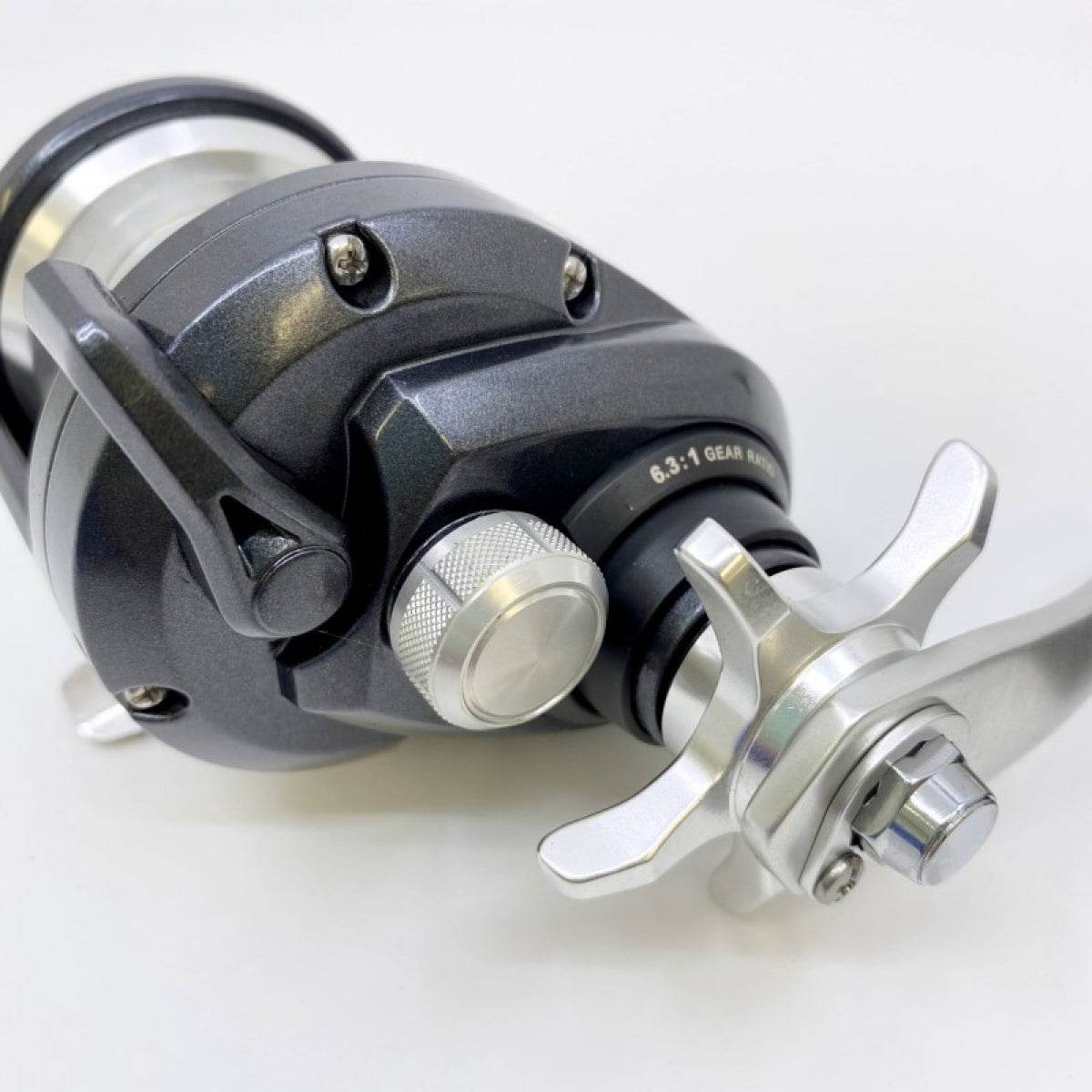 SHIMANO 20 TORIUM 1500HG - Britannic Trade