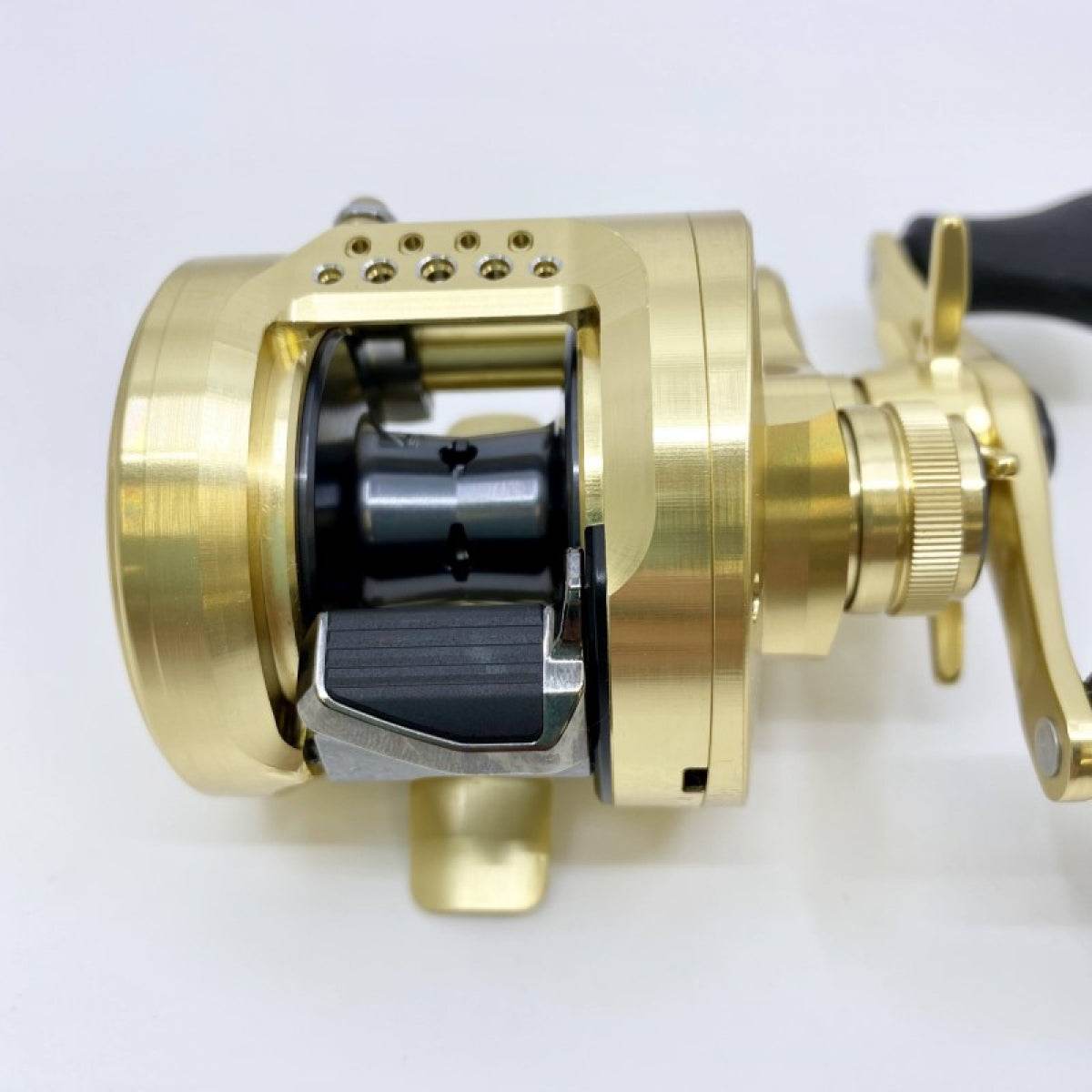 SHIMANO 21 CALCUTTA CONQUEST 200 - Britannic Trade
